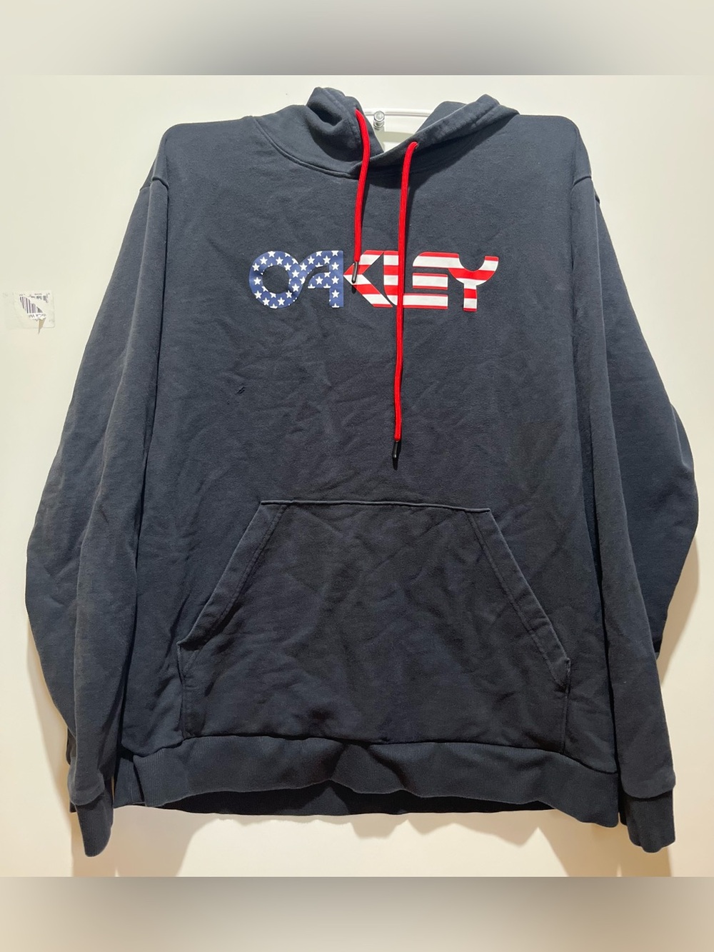 Oakley women’s Hoodie with American Flag Logo Sz 2XL black
